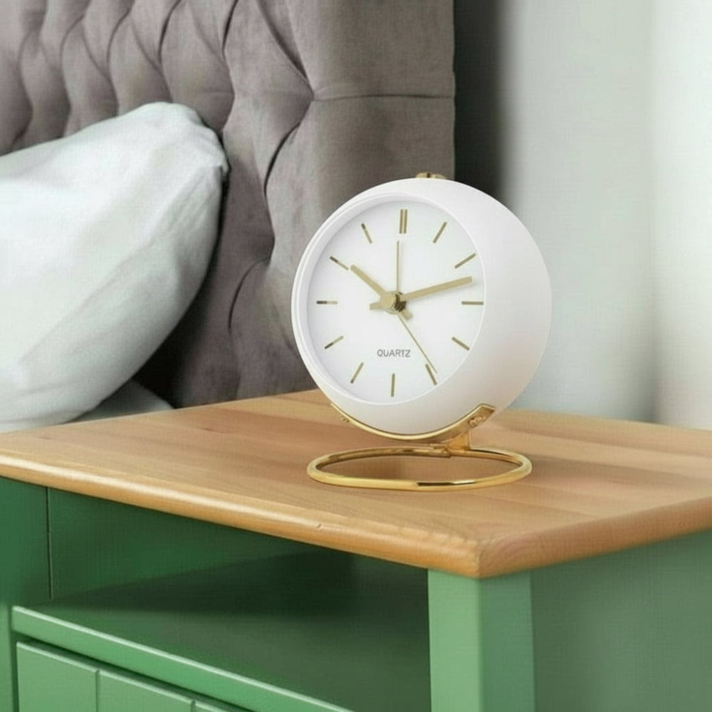 Retro analog väckarklocka – Silent Glow